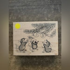 House‎ Mouse Lifesaver Presents Stamp